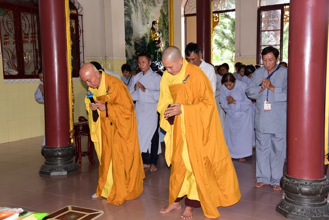 Offering to the summer retreat schools in Dong Nai and Cu Chi