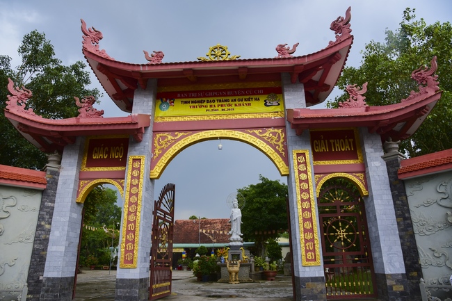 Offering to the summer retreat schools in Dong Nai and Cu Chi