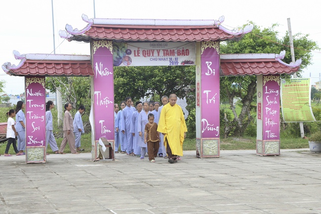 One-day Reciting the Buddha's name at Dong Cao Pagoda