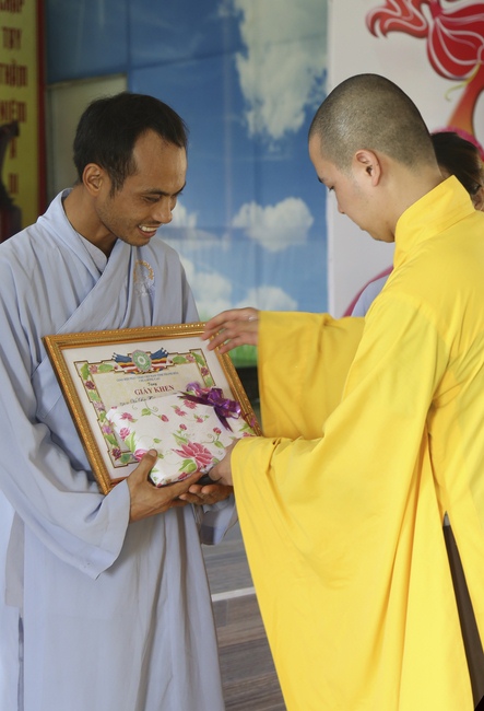 One-day Reciting the Buddha's name at Dong Cao Pagoda