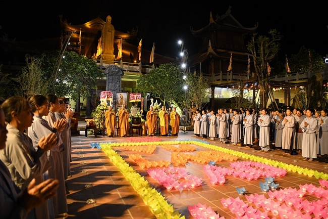 The Buddhist Rite chanting Ksihitigarbha and the lighting night of candles and lanterns  at Hoa Phuc Pagoda – Hanoi