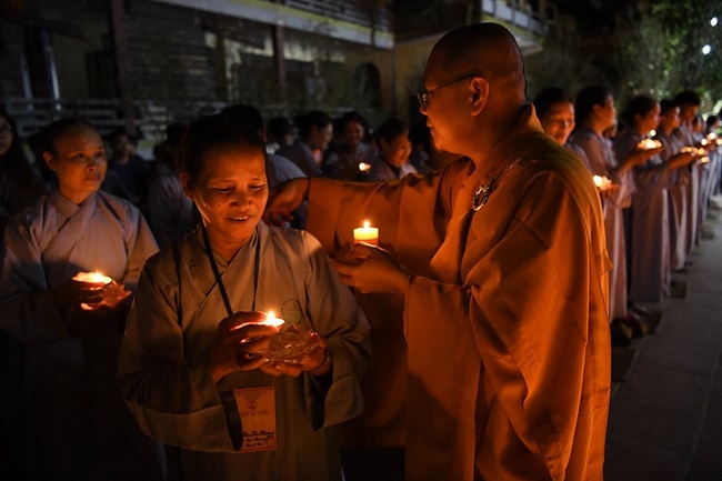 The Buddhist Rite chanting Ksihitigarbha and the lighting night of candles and lanterns  at Hoa Phuc Pagoda – Hanoi