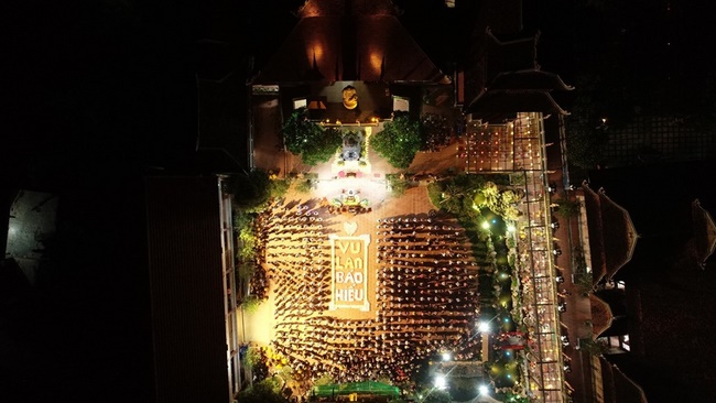 The Buddhist Rite chanting Ksihitigarbha and the lighting night of candles and lanterns  at Hoa Phuc Pagoda – Hanoi