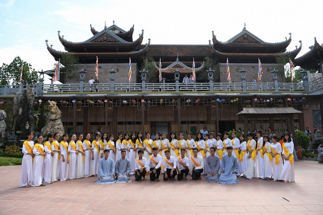 The Buddhist Rite chanting Ksihitigarbha and the lighting night of candles and lanterns  at Hoa Phuc Pagoda – Hanoi