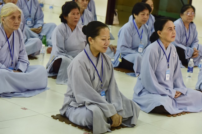 Dharma Talk “Fulfilling Piety is the first Practice” –  The 92ND Seven-Day Retreat