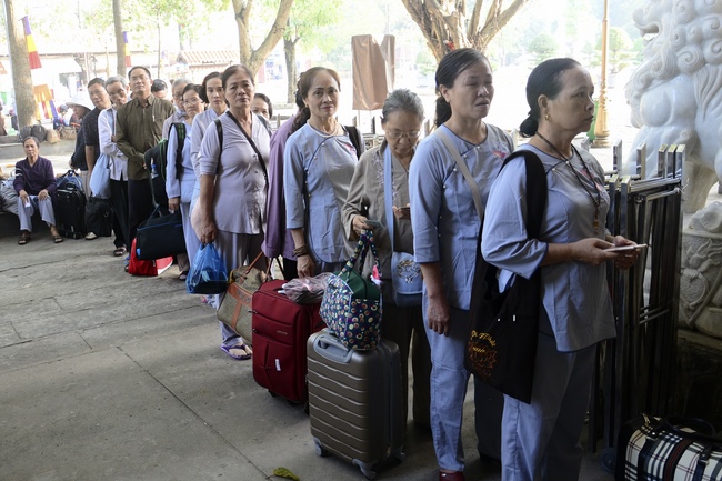 Opening the 92nd Seven-Day Retreat