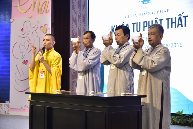 Opening the 92nd Seven-Day Retreat
