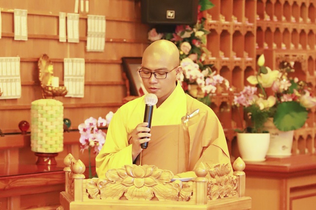 Đóa hồng viễn xứ