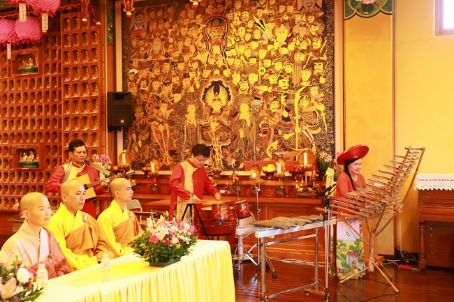 Đóa hồng viễn xứ