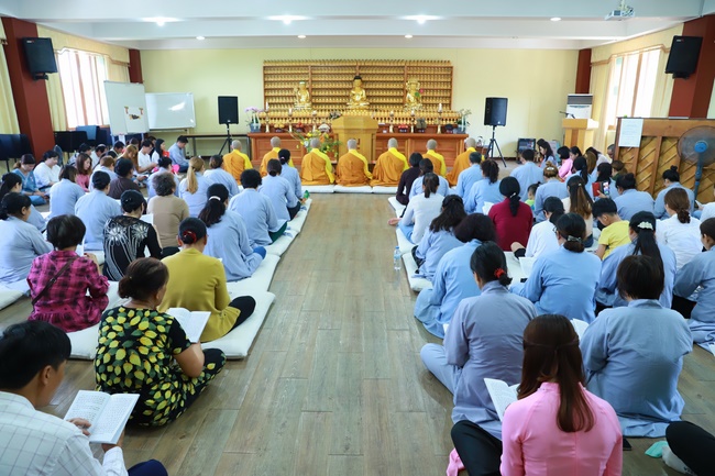 Đóa hồng viễn xứ