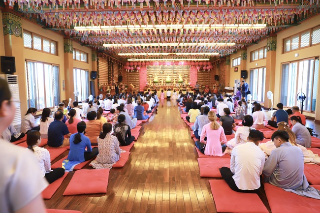 Đóa hồng viễn xứ