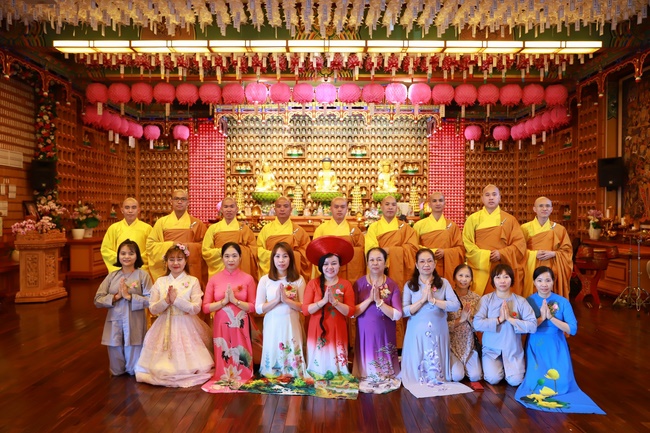 Đóa hồng viễn xứ