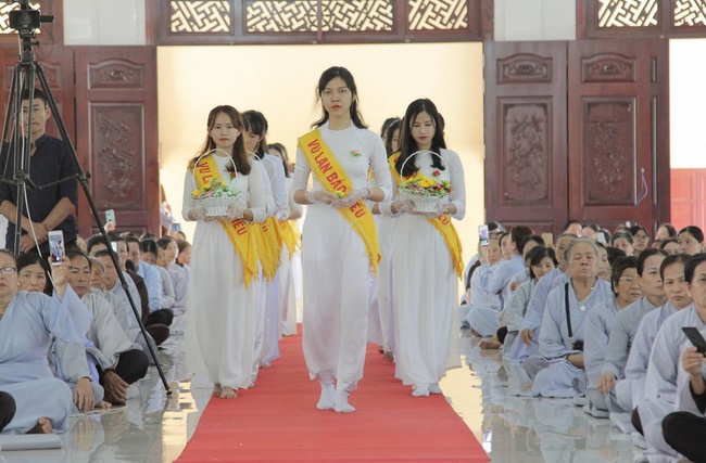 The Ullambana Ceremony at Hung Phap pagoda, Dong Nai Province