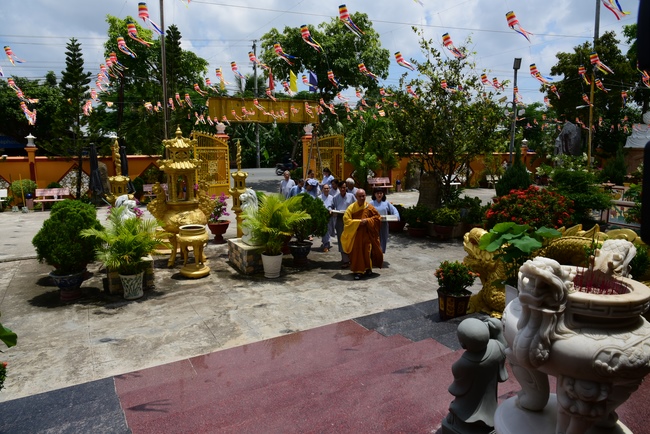 Attending the inauguration Ceremony of bridge Thoai Ha 4 in An Giang