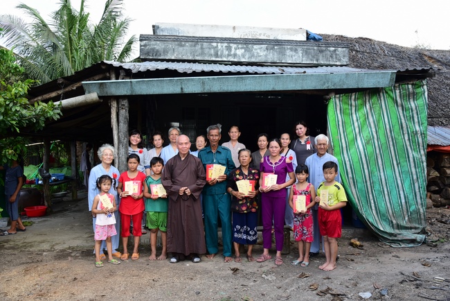 Attending the inauguration Ceremony of bridge Thoai Ha 4 in An Giang