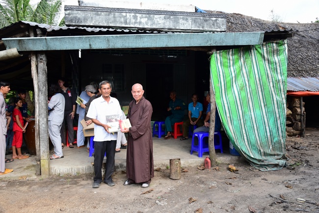 Attending the inauguration Ceremony of bridge Thoai Ha 4 in An Giang