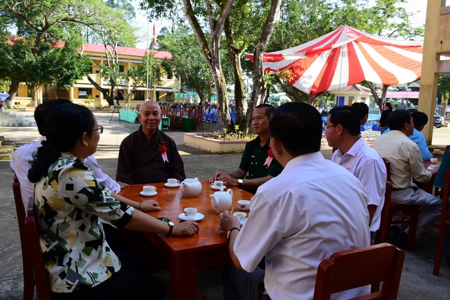 Attending the inauguration Ceremony of bridge Thoai Ha 4 in An Giang