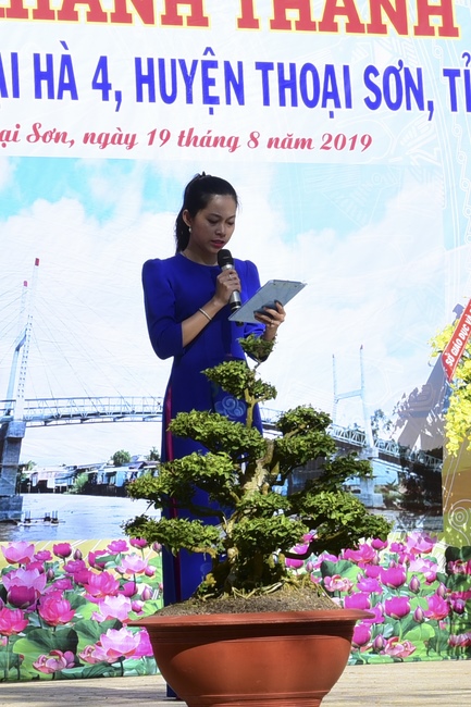 Attending the inauguration Ceremony of bridge Thoai Ha 4 in An Giang