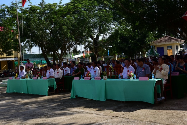 Attending the inauguration Ceremony of bridge Thoai Ha 4 in An Giang