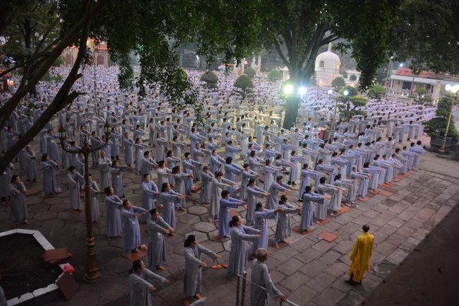 Dharma Talk “Dreaming” –  The 92ND Seven-Day Retreat