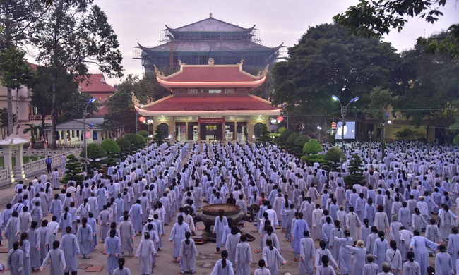 Dharma Talk “Dreaming” –  The 92ND Seven-Day Retreat