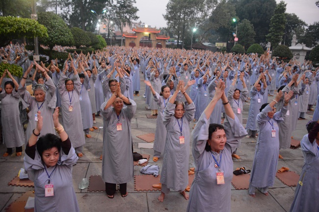 Dharma Talk “Dreaming” –  The 92ND Seven-Day Retreat