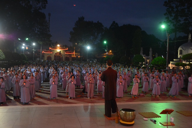 Dharma Talk “Dreaming” –  The 92ND Seven-Day Retreat