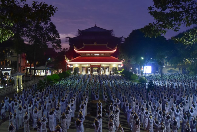 Dharma Talk “Dreaming” –  The 92ND Seven-Day Retreat