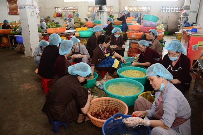 Dharma Talk “Ullmabana – the Filial Piety Season” – 92nd Seven-Day Retreat