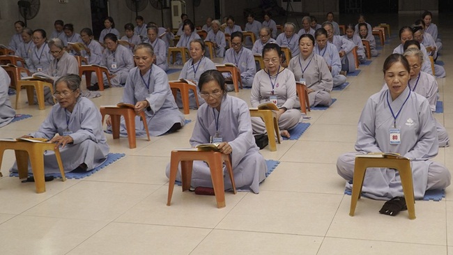 The 8th retreat “Learning the Practice as the Buddha Teachings” at Dong Cao Pagoda