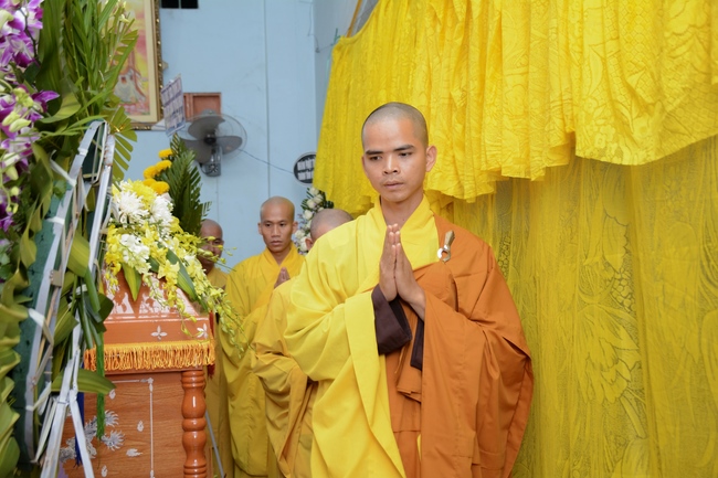 Visit the funeral Junior Ven. Thich Giac Kha at Duc Hoa Pagoda in Binh Duong