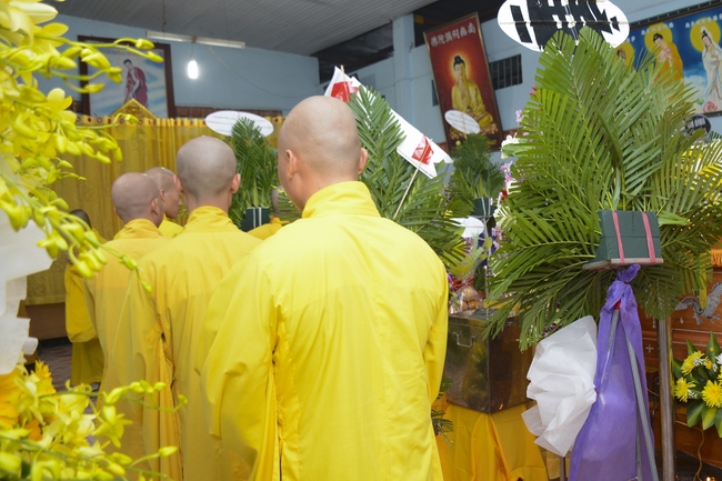 Visit the funeral Junior Ven. Thich Giac Kha at Duc Hoa Pagoda in Binh Duong