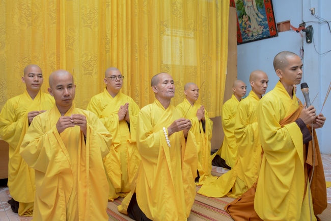 Visit the funeral Junior Ven. Thich Giac Kha at Duc Hoa Pagoda in Binh Duong
