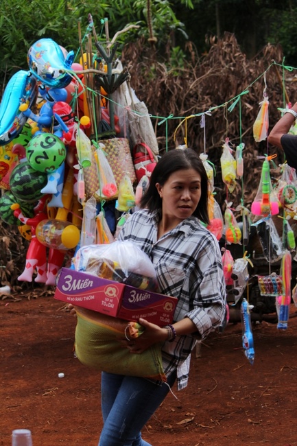The charity trip in Binh Phuoc - Bao Loc