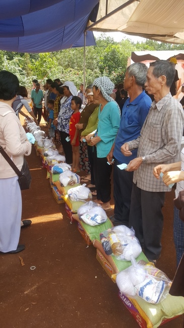 The charity trip in Binh Phuoc - Bao Loc