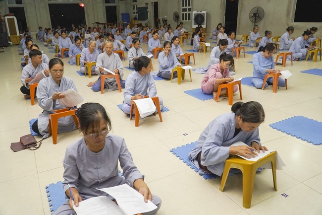 The first Buddha Dharma competition at Dong Cao Pagoda