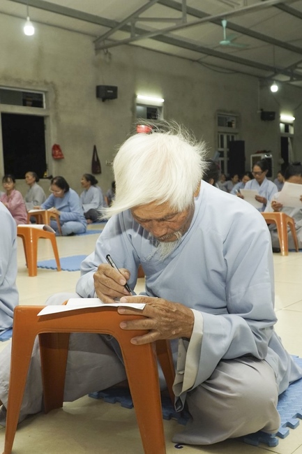 The first Buddha Dharma competition at Dong Cao Pagoda
