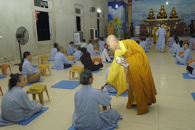 The first Buddha Dharma competition at Dong Cao Pagoda