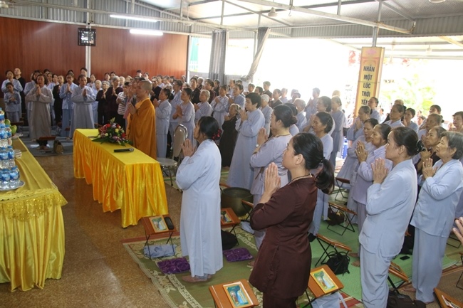 One-Day peaceful cultivation at Tieu Dao Pagoda in Quang Ninh Province.
