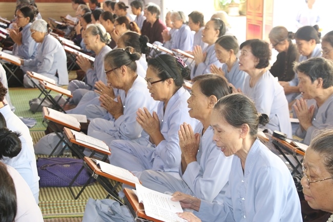 One-Day peaceful cultivation at Tieu Dao Pagoda in Quang Ninh Province.