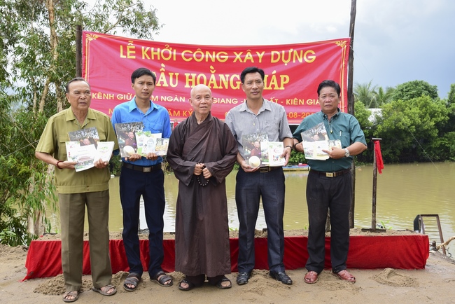 The beggining ceremony for construction of Hoang Phap bridge in Kien Giang