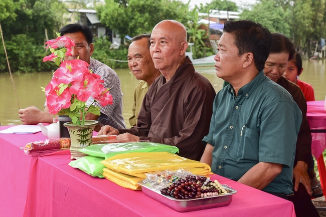 The beggining ceremony for construction of Hoang Phap bridge in Kien Giang