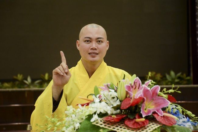 Five-star Real Estate Trading Joint Stock Company Taking Practice At Hoang Phap