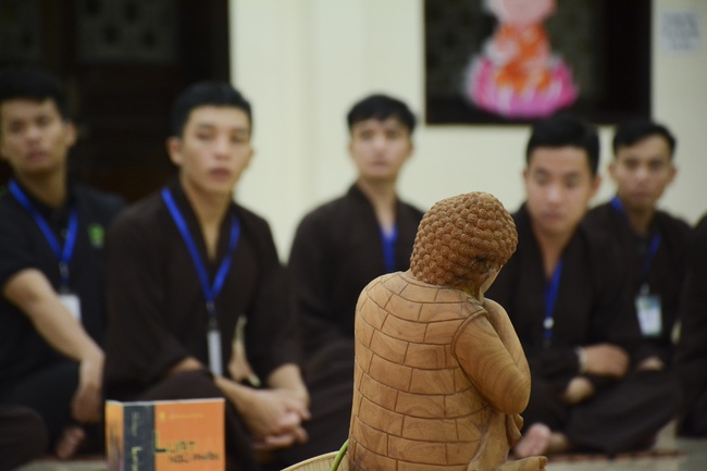 Five-star Real Estate Trading Joint Stock Company Taking Practice At Hoang Phap