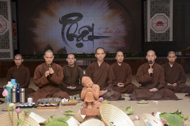 Five-star Real Estate Trading Joint Stock Company Taking Practice At Hoang Phap