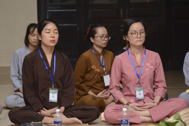 Five-star Real Estate Trading Joint Stock Company Taking Practice At Hoang Phap