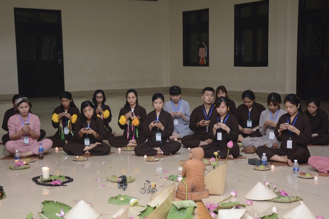 Five-star Real Estate Trading Joint Stock Company Taking Practice At Hoang Phap