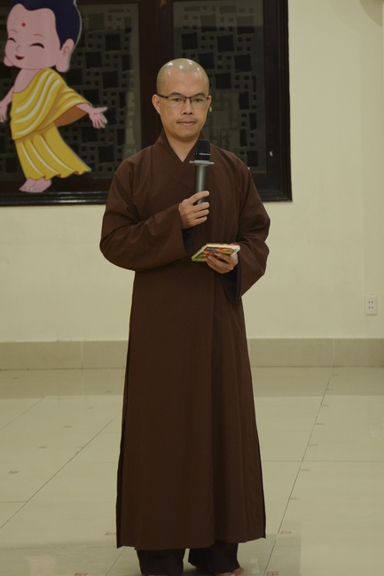 Five-star Real Estate Trading Joint Stock Company Taking Practice At Hoang Phap