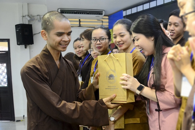 Five-star Real Estate Trading Joint Stock Company Taking Practice At Hoang Phap – The Second Day