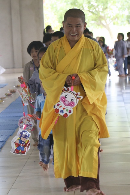 The retreat Sowing seeds lotus at Dong Cao Pagoda